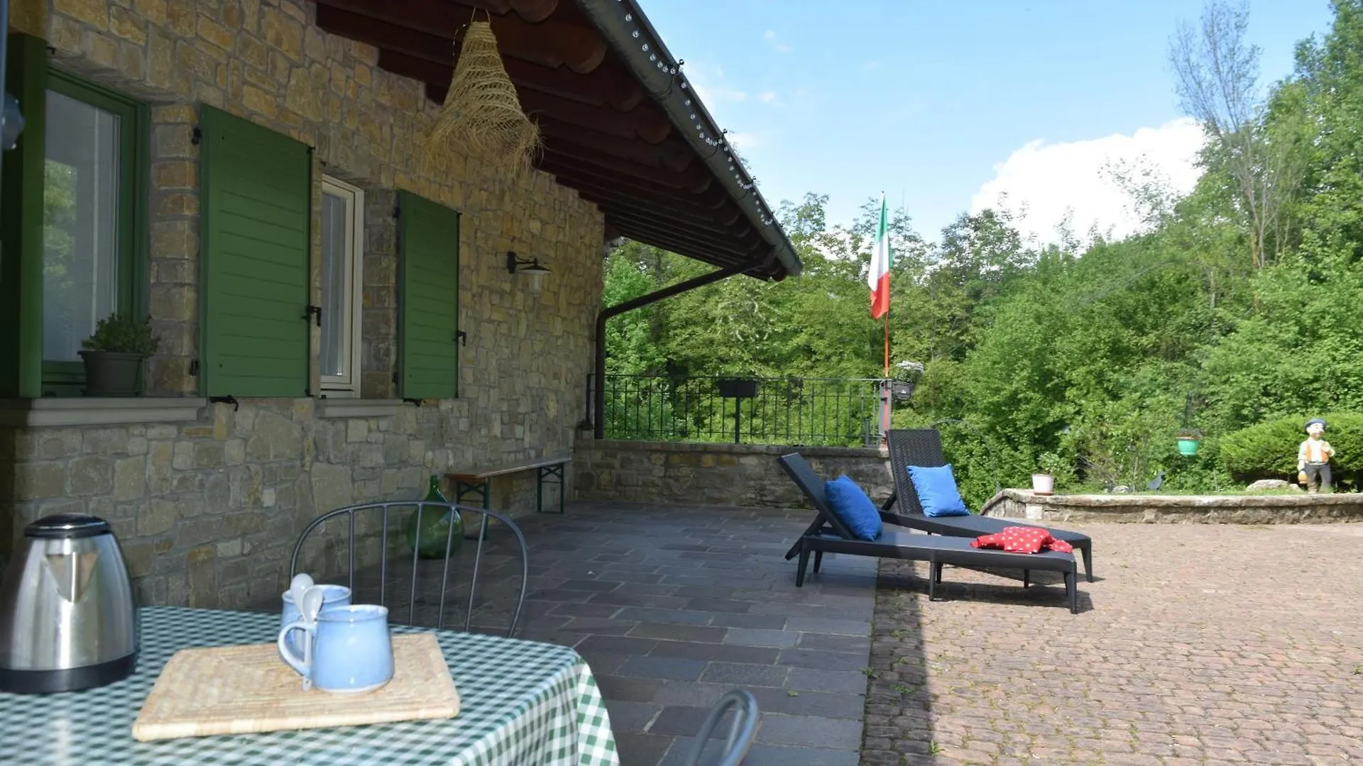 La Casa Di Angi Villa Onore Italy